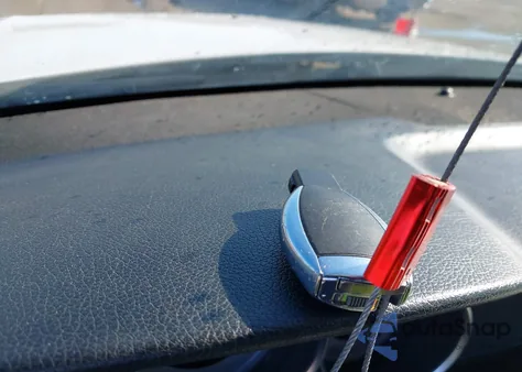 2013 Mercedes-Benz C 250 z USA, uszkodzony, nr VIN WDDGJ4HB8DF998898